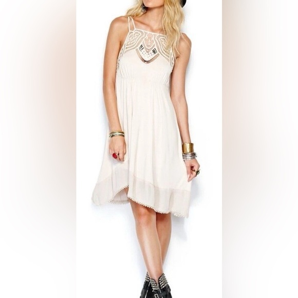 Free People Sand Beige Midi Crocheted Lace Dress Size Medium - Picture 3 of 6